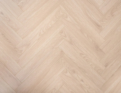 Cliveden Oak 8mm Laminate